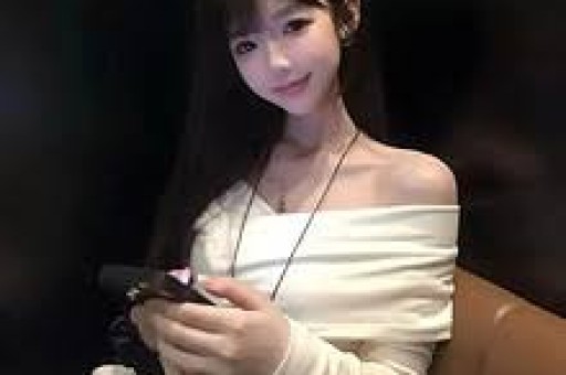 “中年翻红”被女星、富婆“”的瓜